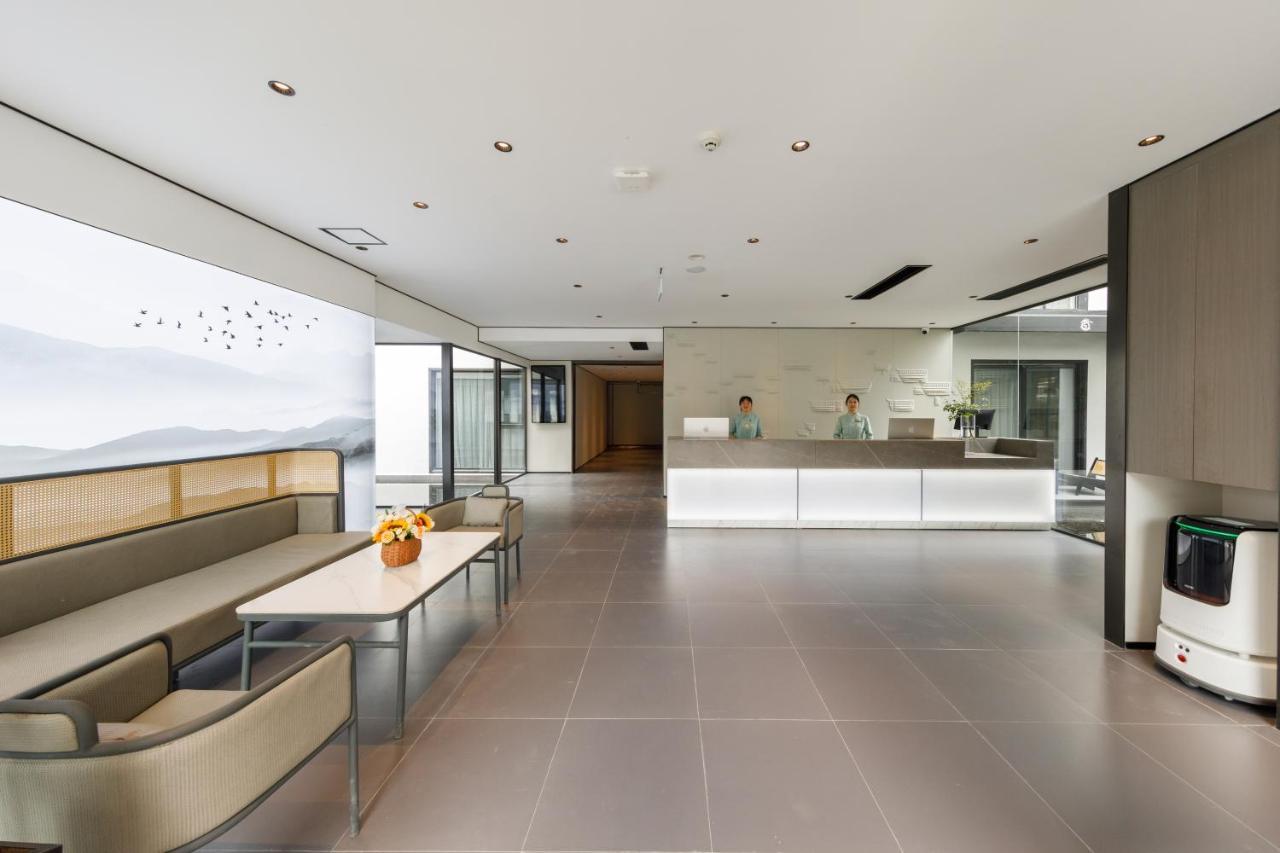 Gongxili - Xige Hotel Free Welcome Tea And Dessert Chengdu Exterior foto